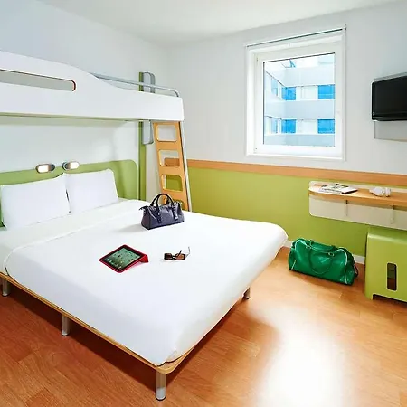 Ibis Budget Centre Bastide * Bordeaux