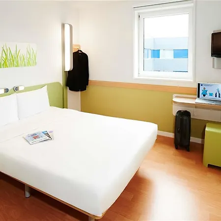 Ibis Budget Centre Bastide Otel Bordeaux
