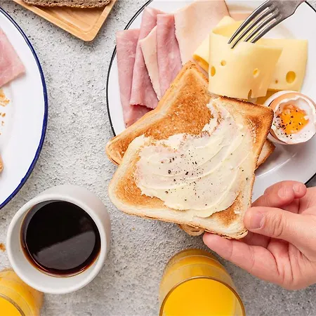 Ibis Budget Centre Bastide * Bordeaux