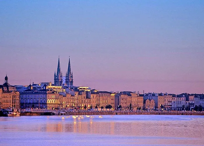 Ibis Budget Centre Bastide فندق